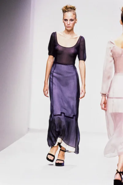 Look 9